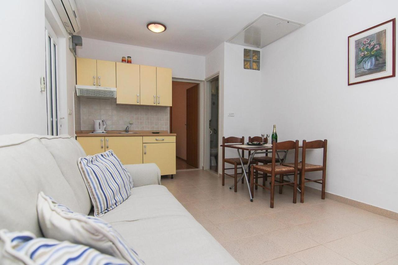 Apartments Villa Alex Podaca Eksteriør billede